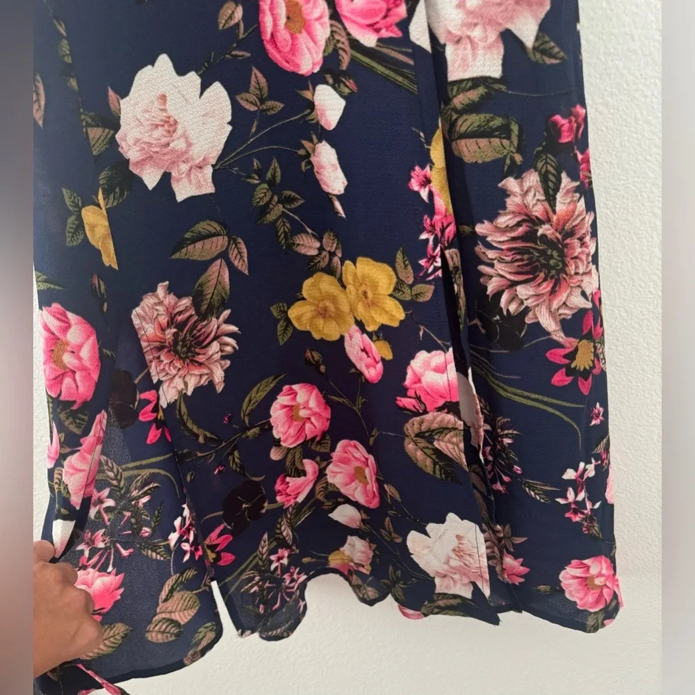 Eliza J Navy Floral Midi Dress 3/4 Ruched Sleeves V Neck Split Front Size 2 - Picture 4 of 12
